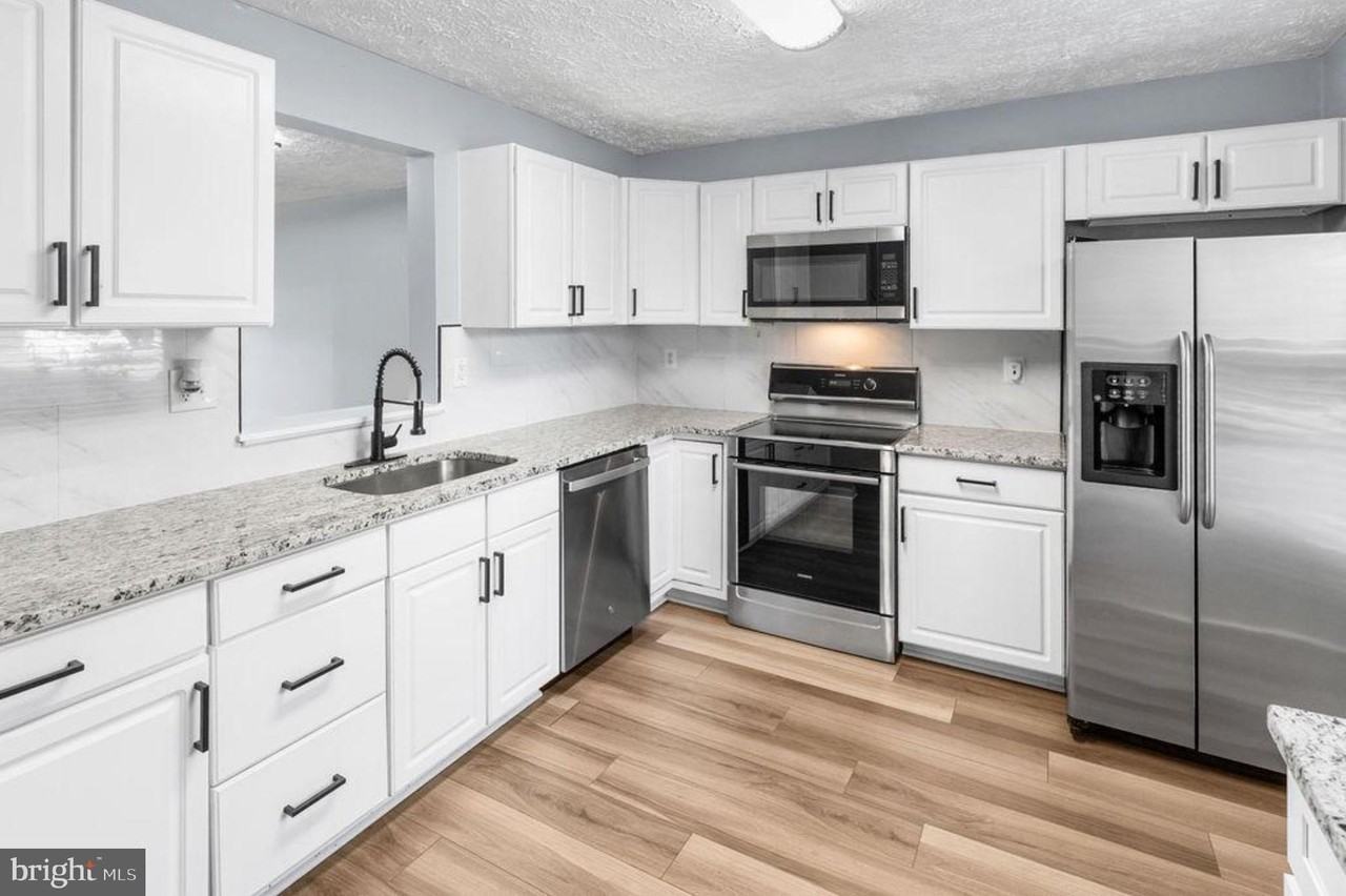 51 Keepsake Pl - Photo 7 of 18