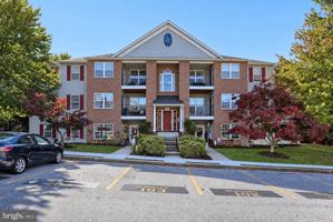 featured image of 3815 Sunnyfield Ct #1C