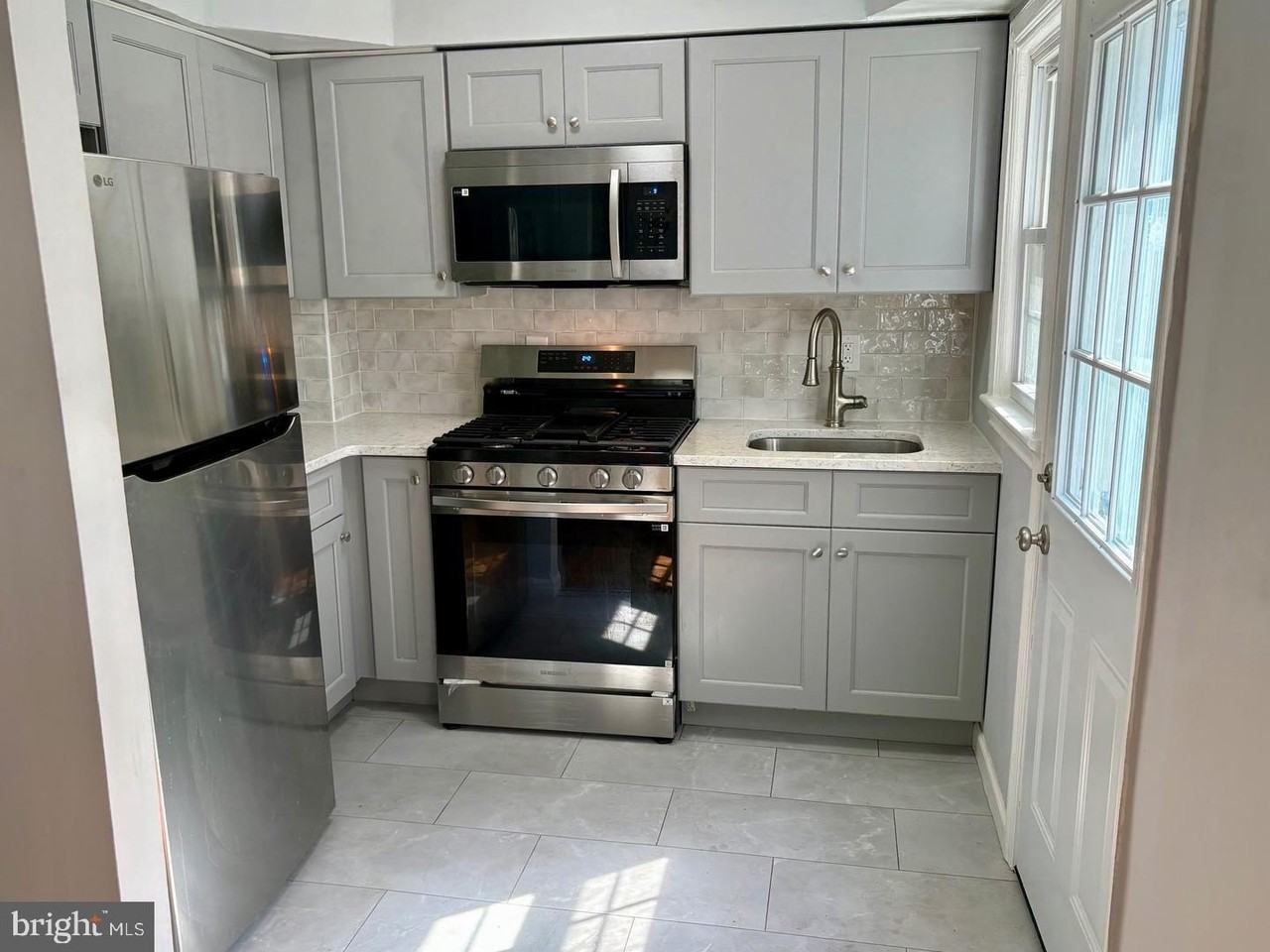 1742 E West Hwy #1742 - Photo 4 of 12