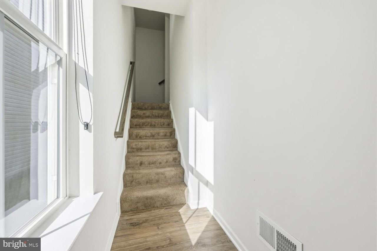 13264 Dowdens Ridge Dr - Photo 3 of 38
