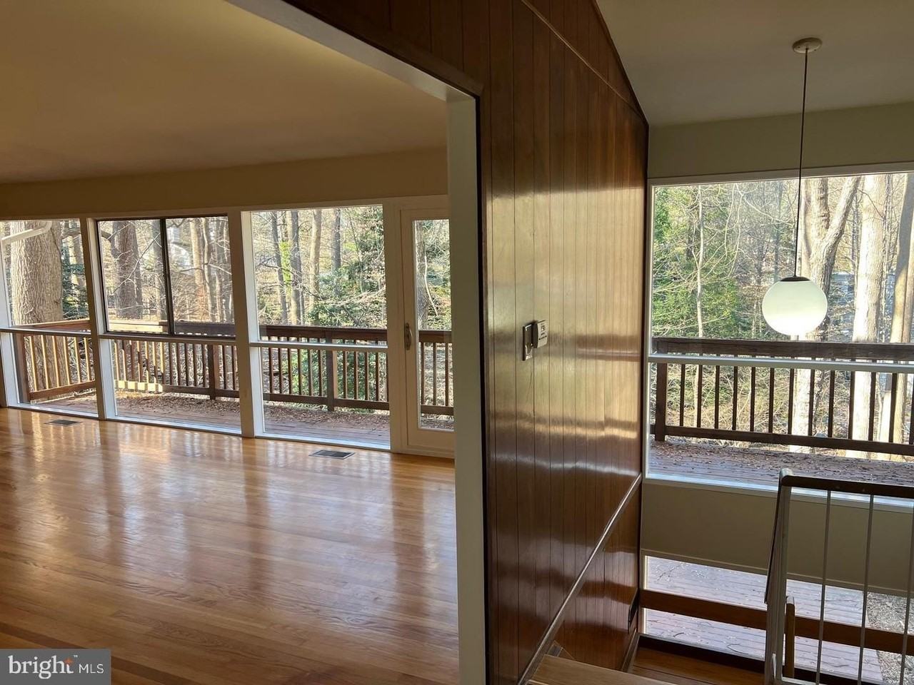 8 Carderock Ct - Photo 6 of 23