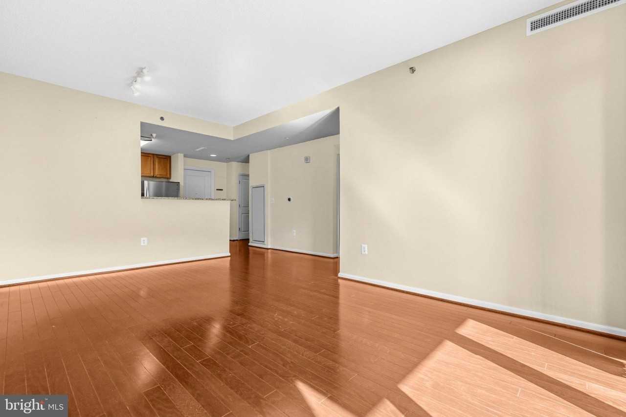 11700 Old Georgetown Rd #1007 - Photo 4 of 20