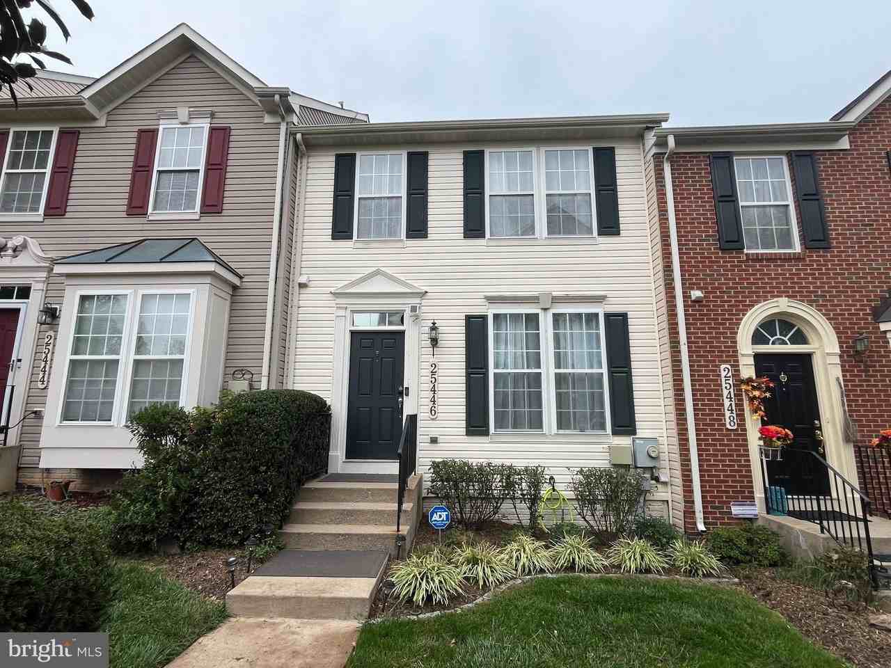 25446 Paine St - Photo 2 of 21