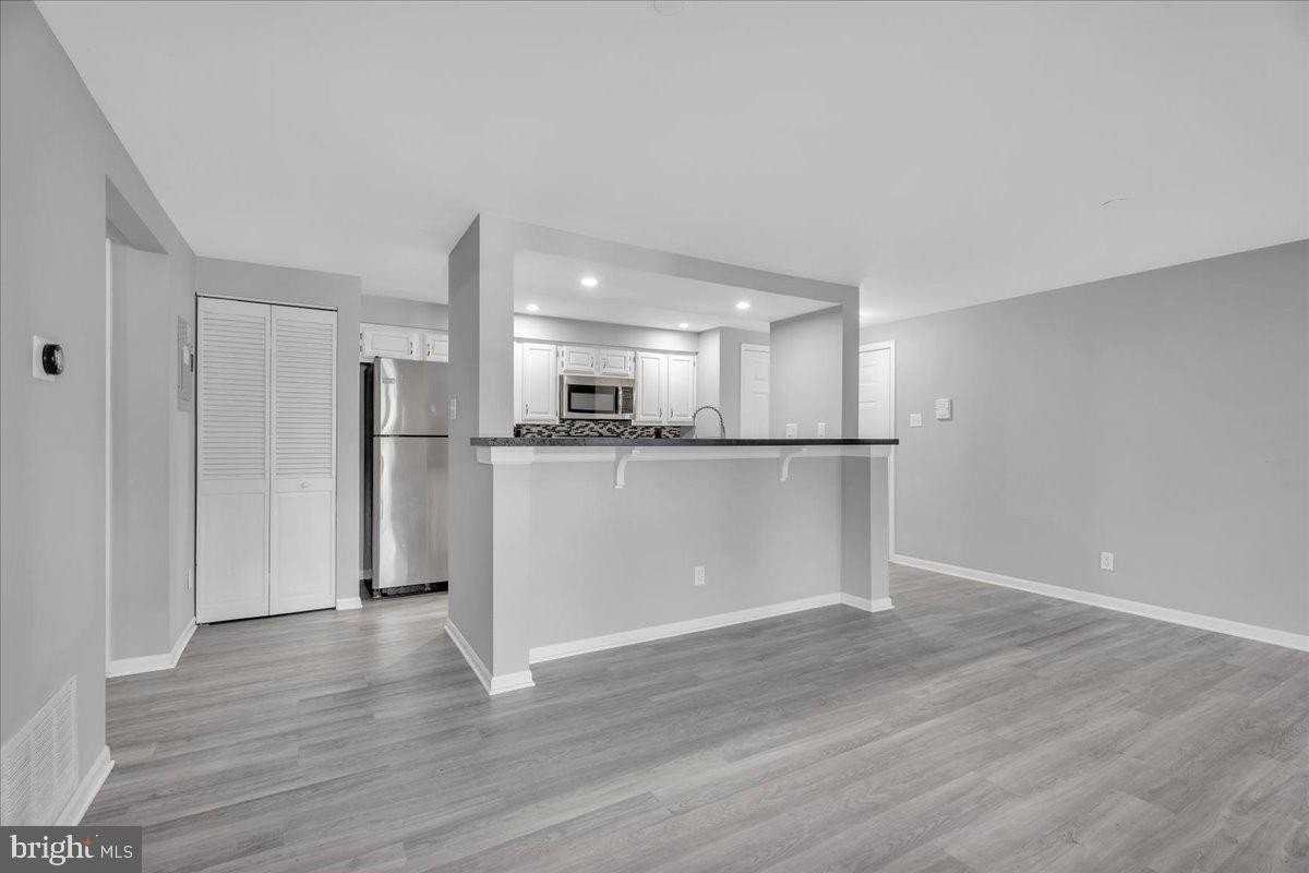 73 Eldon Way - Photo 6 of 24