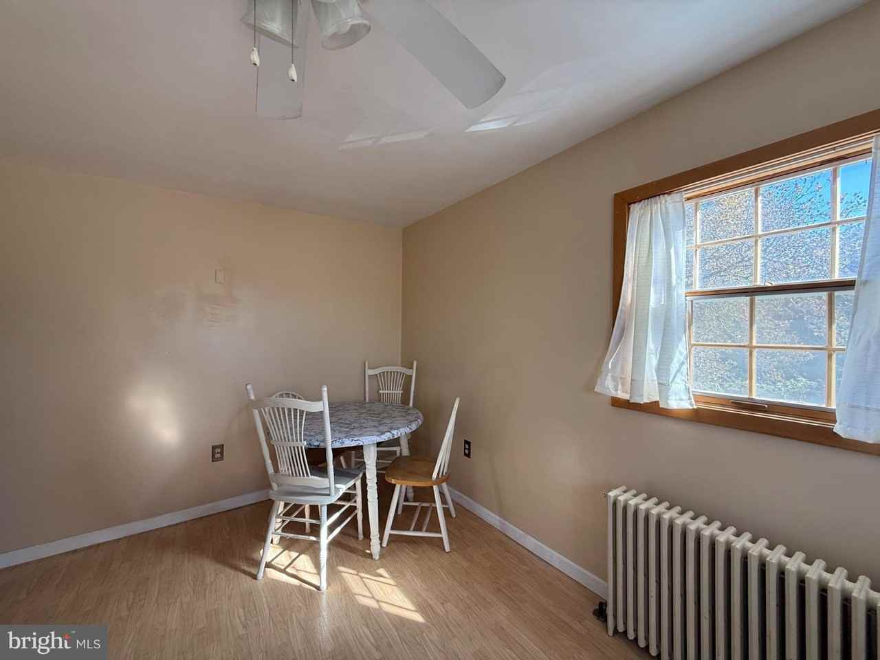 831 East Dr - Photo 7 of 23