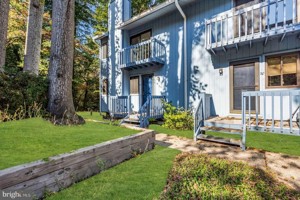 featured image of 22 Trowbridge Ln