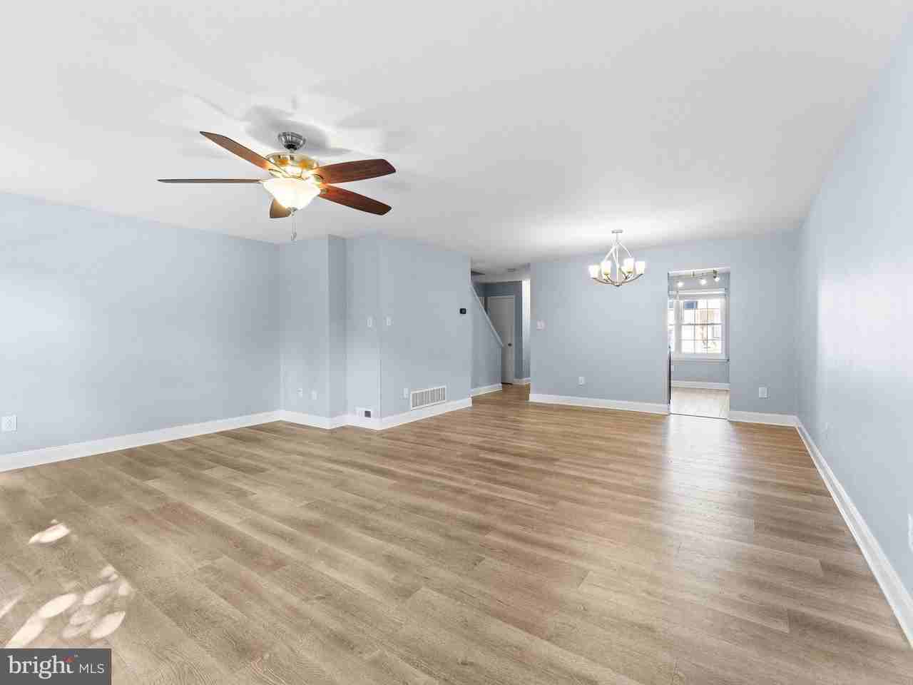 233 Lafayette Dr - Photo 6 of 31