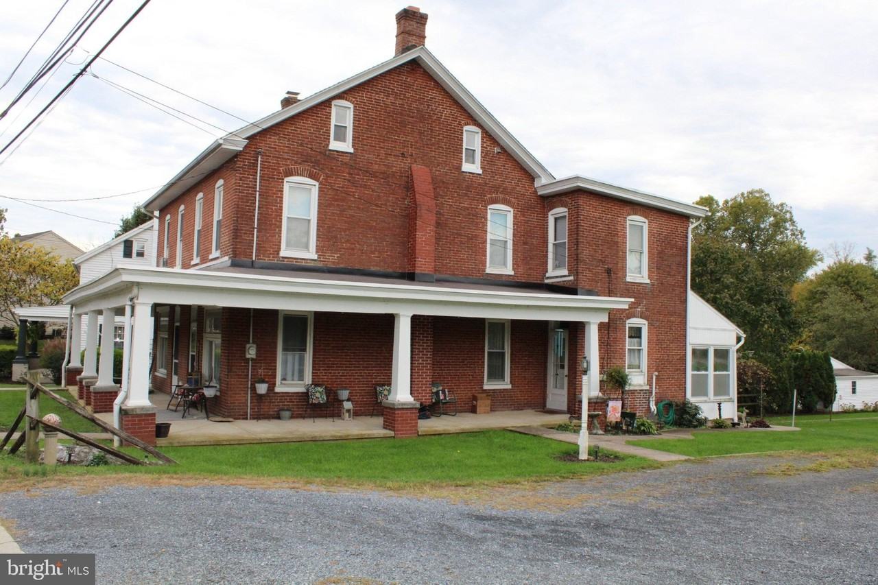 310 Monroe St - Photo 2 of 18