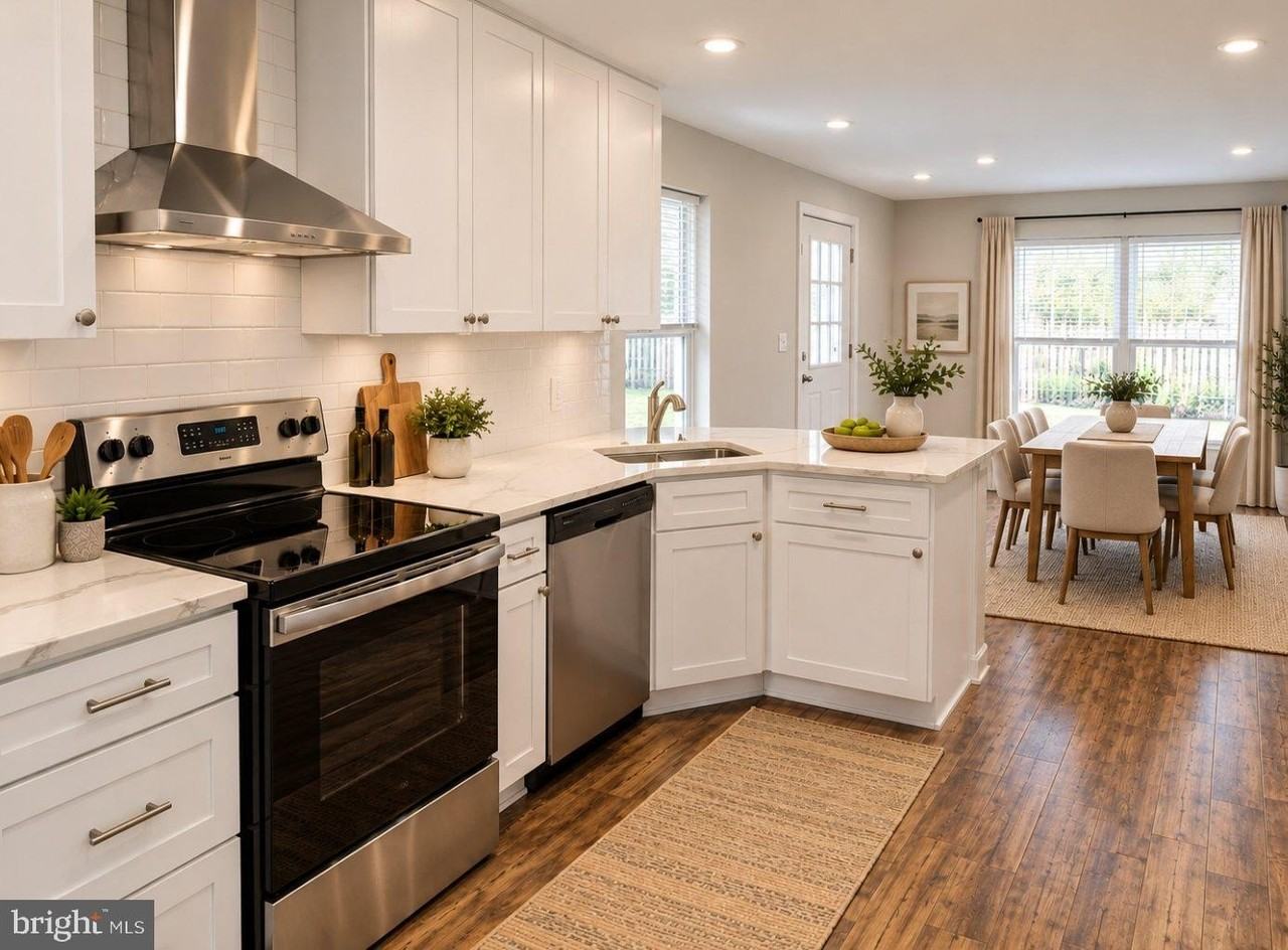 518 East Ave - Photo 3 of 11