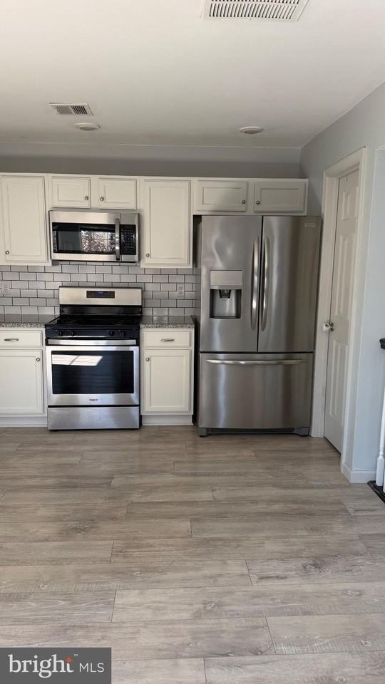 3059 Goshen Dr - Photo 7 of 50