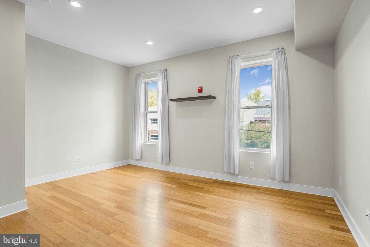 1916 W Girard Ave #2 - Photo 6 of 19