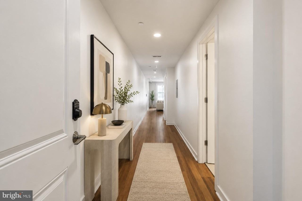 1817 Wylie St #B - Photo 2 of 13