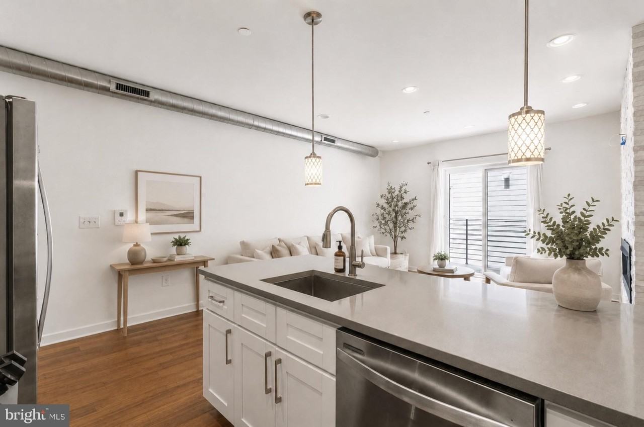 1817 Wylie St #B - Photo 4 of 13