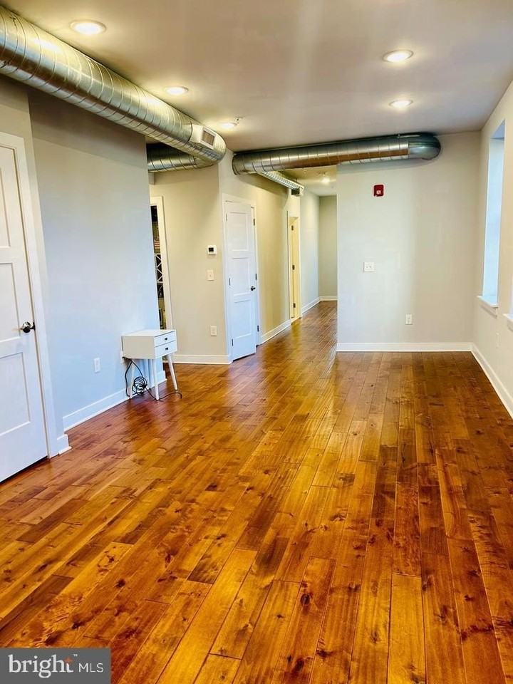 6090 Drexel Rd #8 - Photo 2 of 9