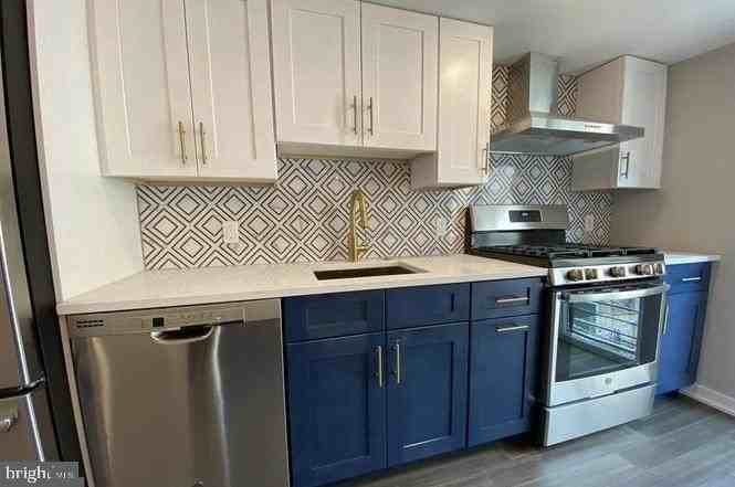 765 N Uber St #2 - Photo 2 of 11