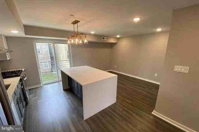 765 N Uber St #2 - Photo 4 of 11