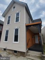 125 E Chestnut St - Photo 1 of 1