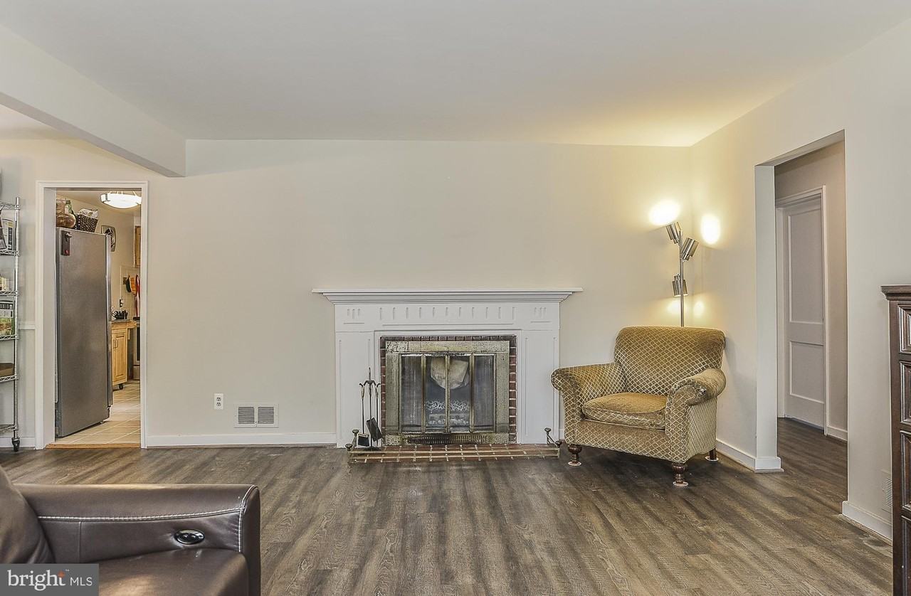 305 S Fenwick St - Photo 2 of 39