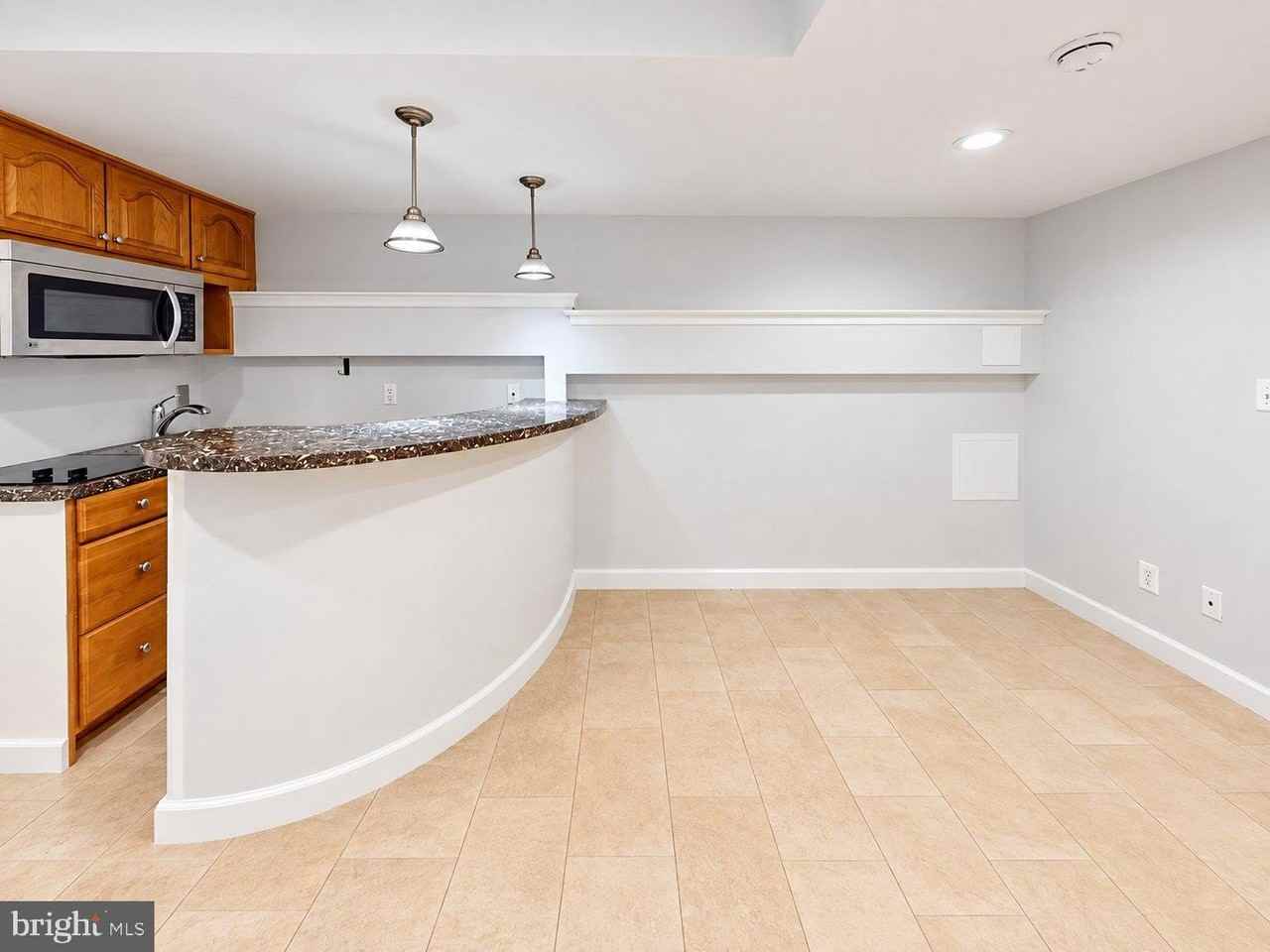 1525 King St #B - Photo 4 of 17