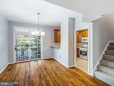 3904 Charles Ave - Photo 6 of 22