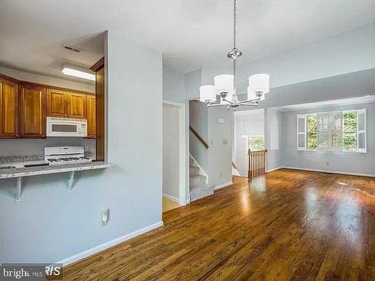 3904 Charles Ave - Photo 7 of 22