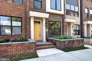 158 N Lee St - Photo 1 of 1