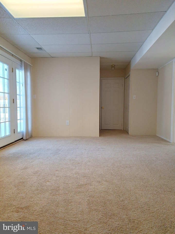 10506 Oak Pl - Photo 7 of 13