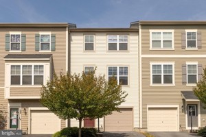 featured image of 104 Pintangle Ct
