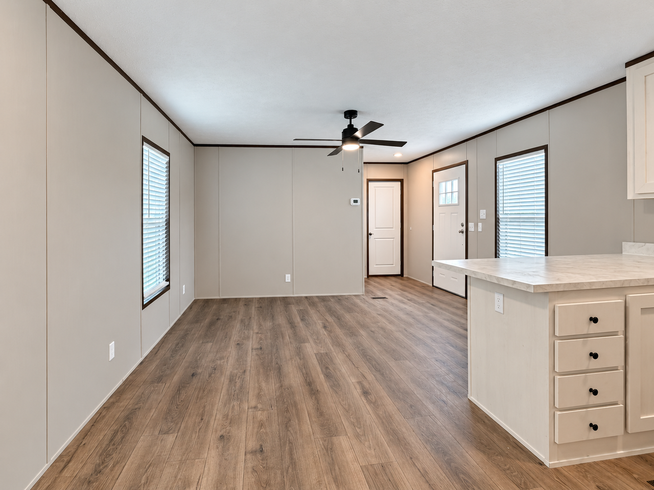 709 N Collins Fwy #127 - Photo 4 of 25