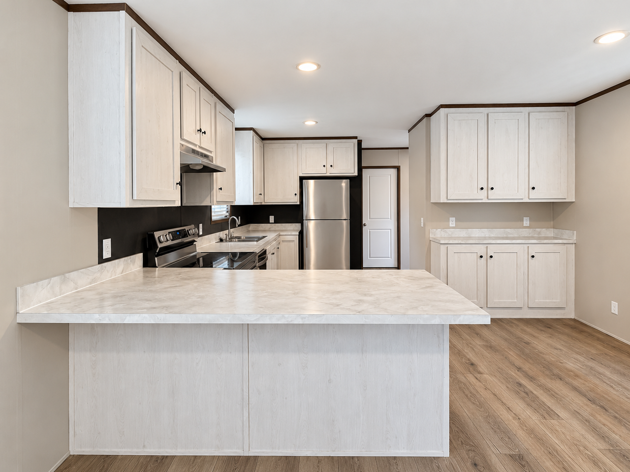709 N Collins Fwy #127 - Photo 6 of 25