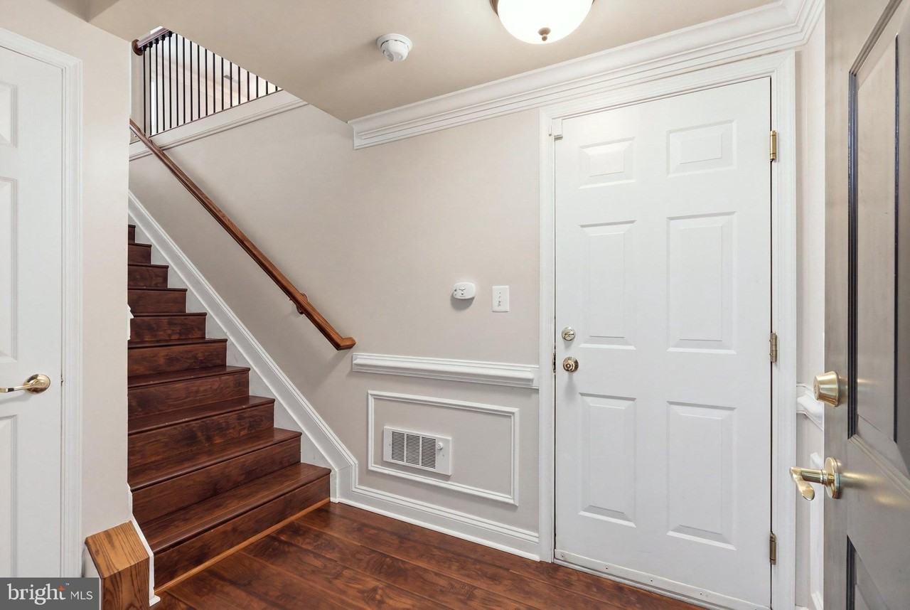7064 Huntley Run Pl #102B - Photo 3 of 29