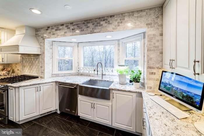 7679 Green Garland Dr - Photo 6 of 42
