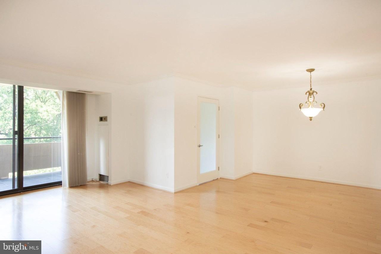 1800 Old Meadow Rd #813 - Photo 3 of 18