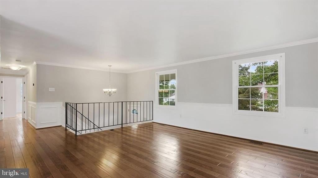 12802 Melvue Ct - Photo 3 of 31