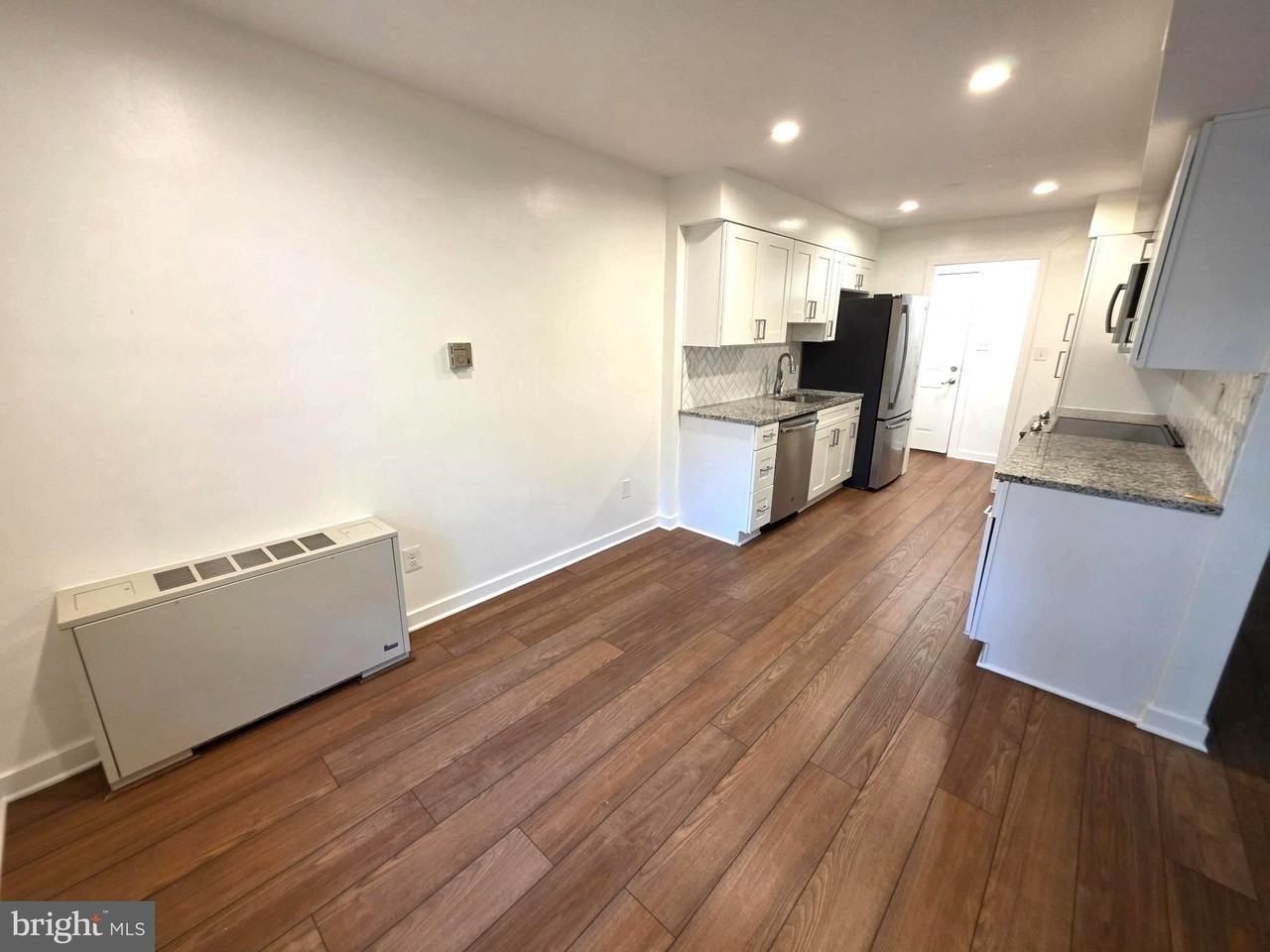 3334 Spring Ln #B42 - Photo 7 of 21