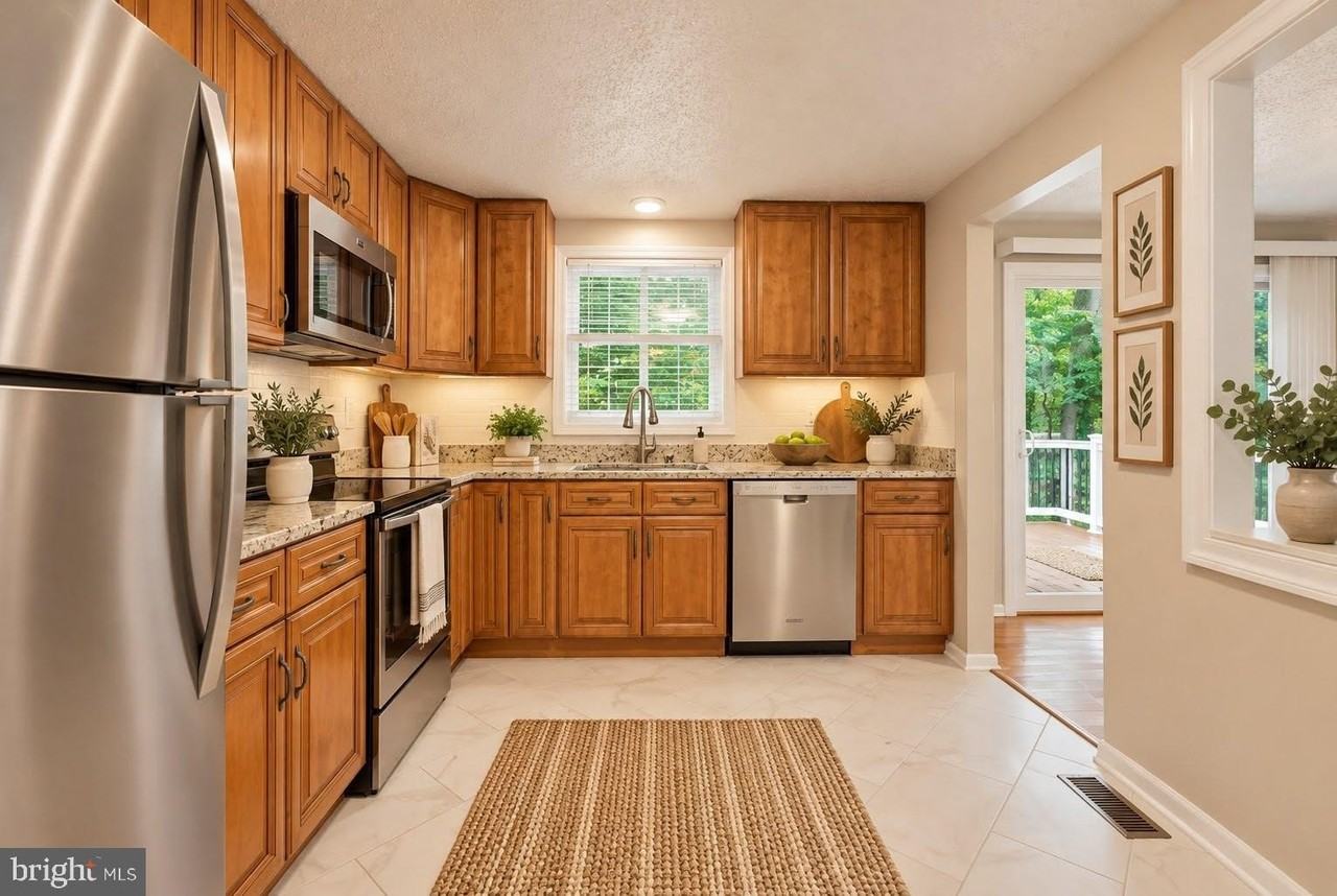 5906 Oak Leather Dr - Photo 4 of 43