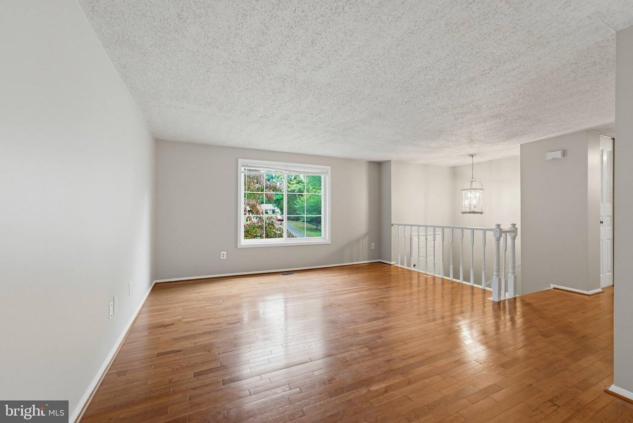 5906 Oak Leather Dr - Photo 5 of 43