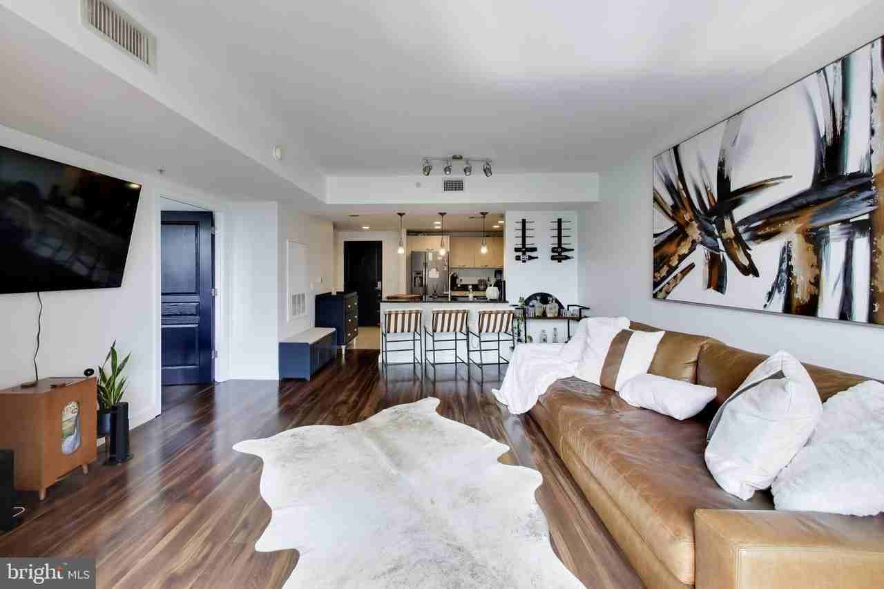 2451 Midtown Ave #307 - Photo 2 of 29