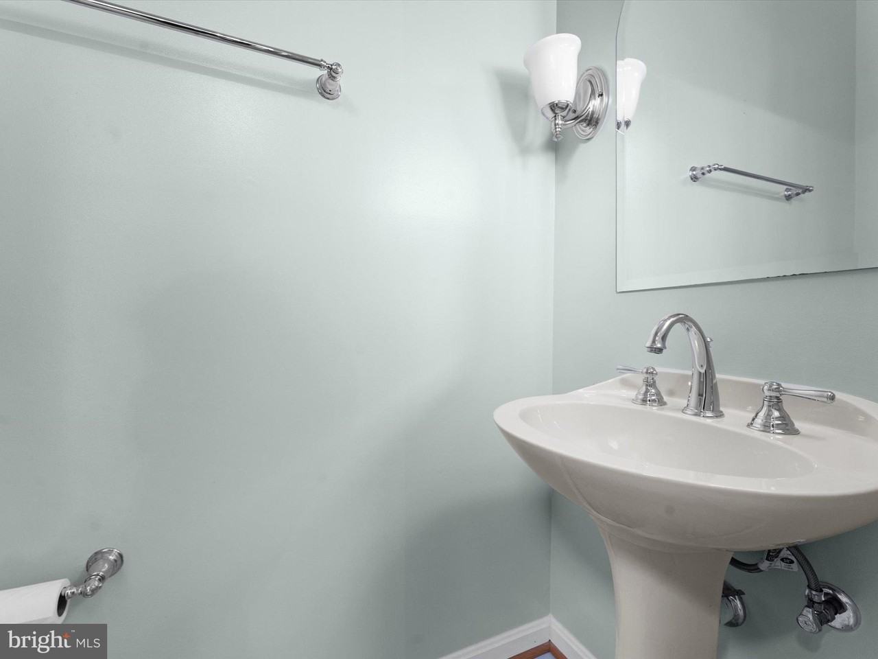 3838 Inverness Rd - Photo 7 of 50