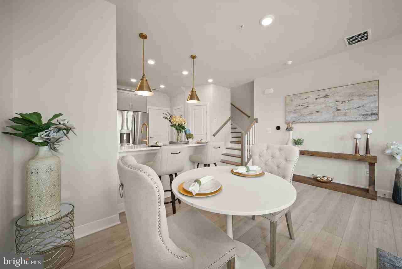 20173 Northpark Dr - Photo 6 of 36