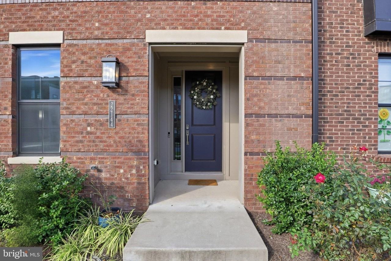 22144 Penelope Heights Ter - Photo 4 of 44