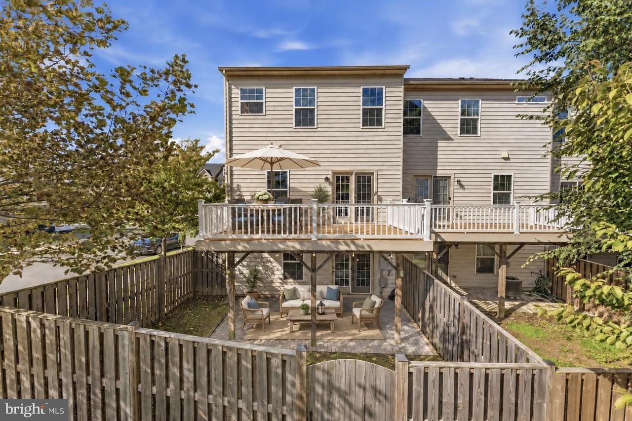 7011 Darbey Knoll Dr - Photo 6 of 43