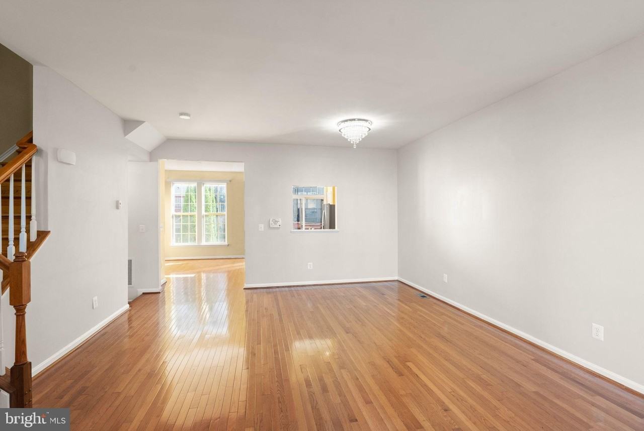2215 William Harris Way - Photo 3 of 50
