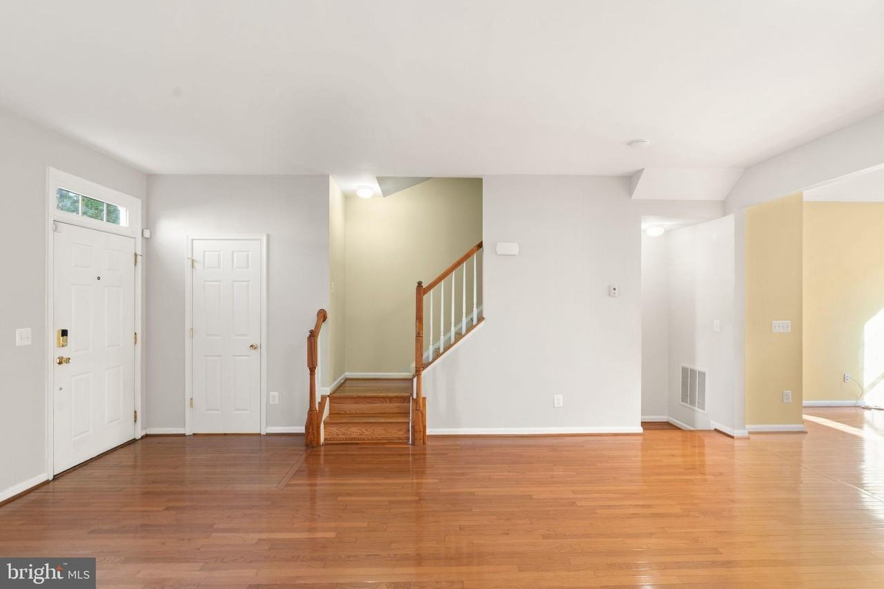 2215 William Harris Way - Photo 5 of 50