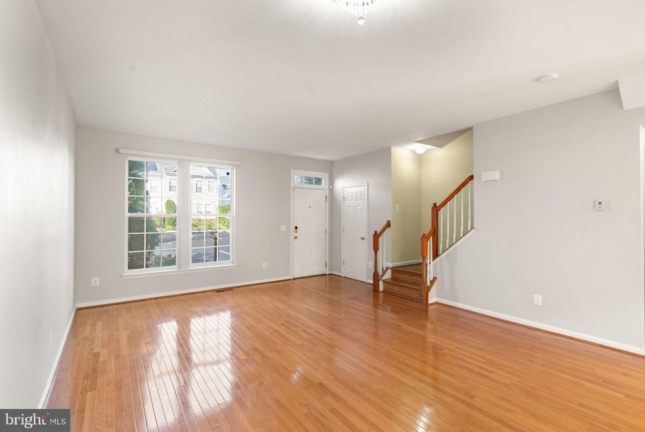 2215 William Harris Way - Photo 6 of 50