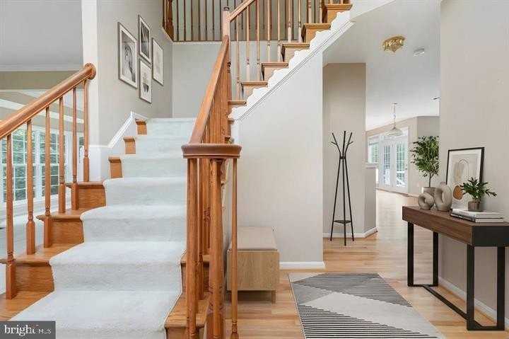 20 Palace Ln - Photo 6 of 34