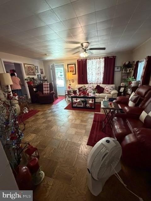 1083 Holly Vista Dr - Photo 7 of 10