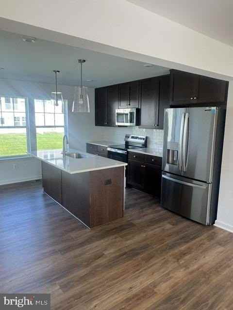 172 Bolingbroke Way - Photo 3 of 19