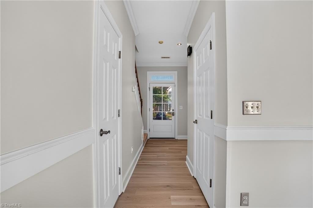 8 Nandina Dr - Photo 4 of 42