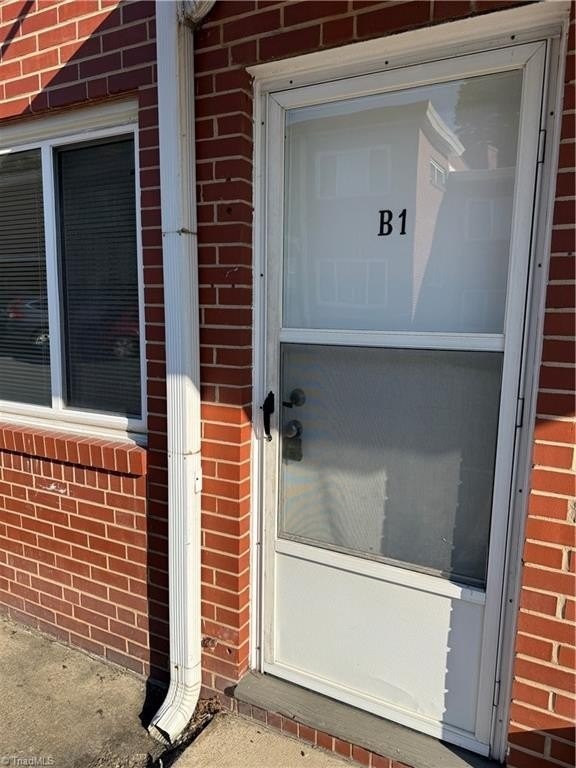 1330 W 1st St #C - Photo 2 of 10